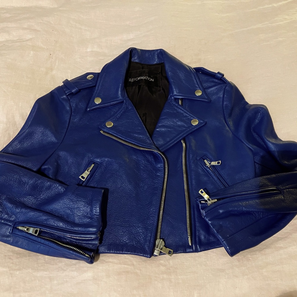 Gorgeous Reformation cobalt blue leather jacket. Small